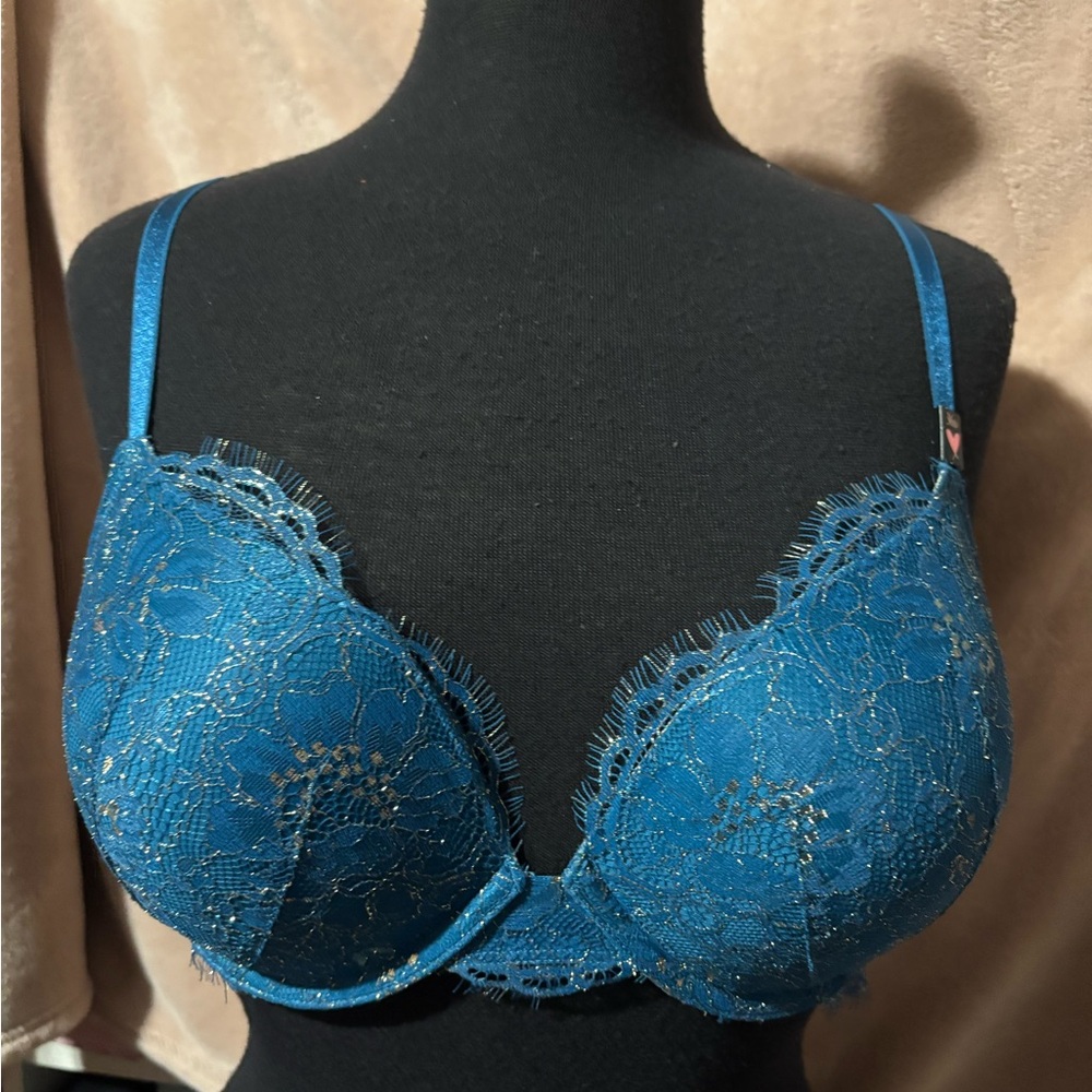 Victoria's Secret Teal Lace Bra